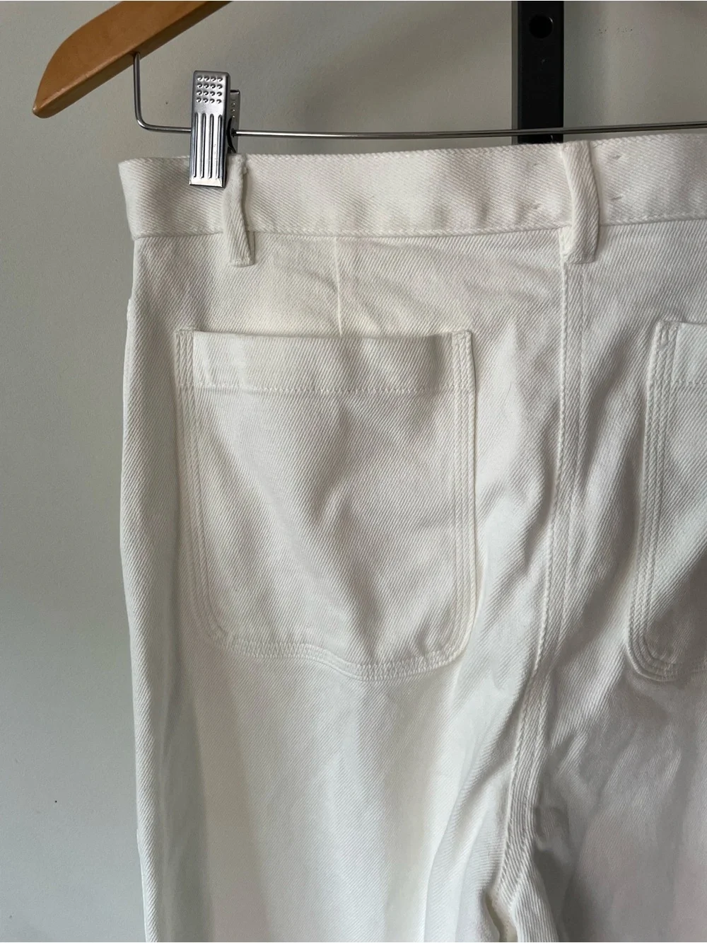 Wilfred High-Rise Straight-Leg Jeans in Off-White - Picture 6 of 11